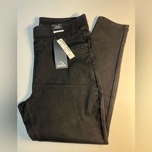 Jordache pull on Curvy Jegging size XXL